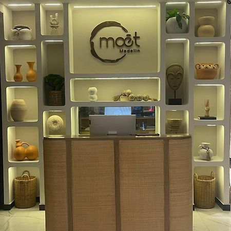 Moet Medellin Hotel Bagian luar foto